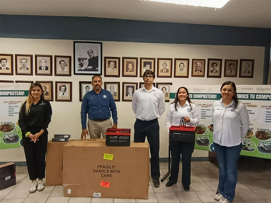 ESCUFI RECIBE COMPOSTADORES PARA FORTALECER LA EDUCACIÓN AMBIENTAL Y LA SUSTENTABILIDAD